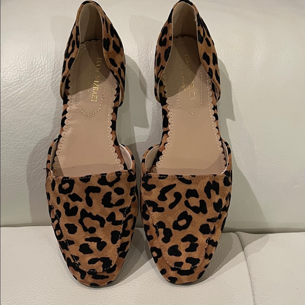 Isaac Mizrahi Brown Leopard Print Flats Size 6